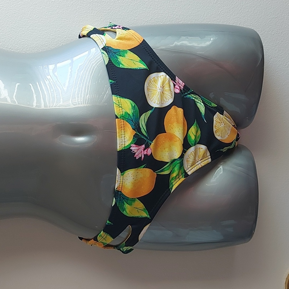 NWT Lemon Bathing Suit Bottoms